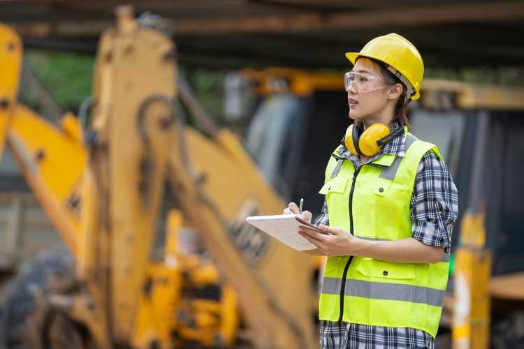 Coordinated dispatch and material delivery workflow at Spartanburg construction job site