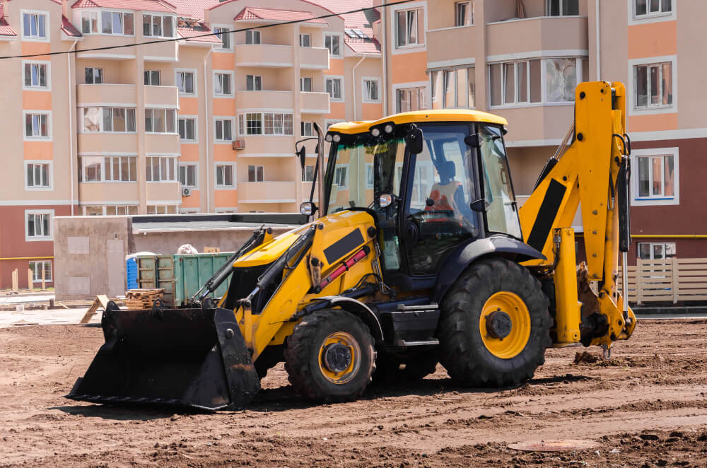 Earthmoving equipment supporting construction projects in Klamath Falls