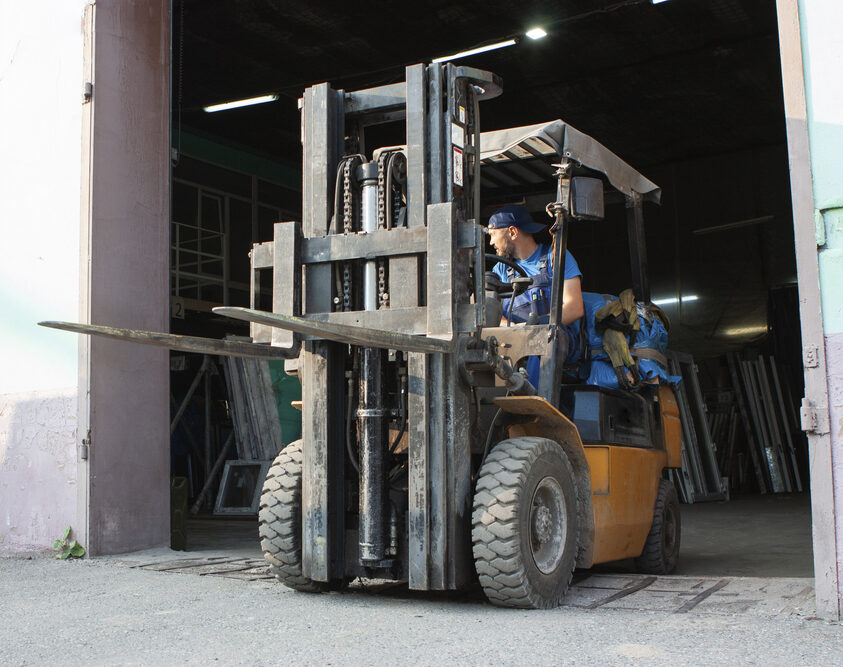 Fork lift for material handling jobs in Cloverdale, CA.
