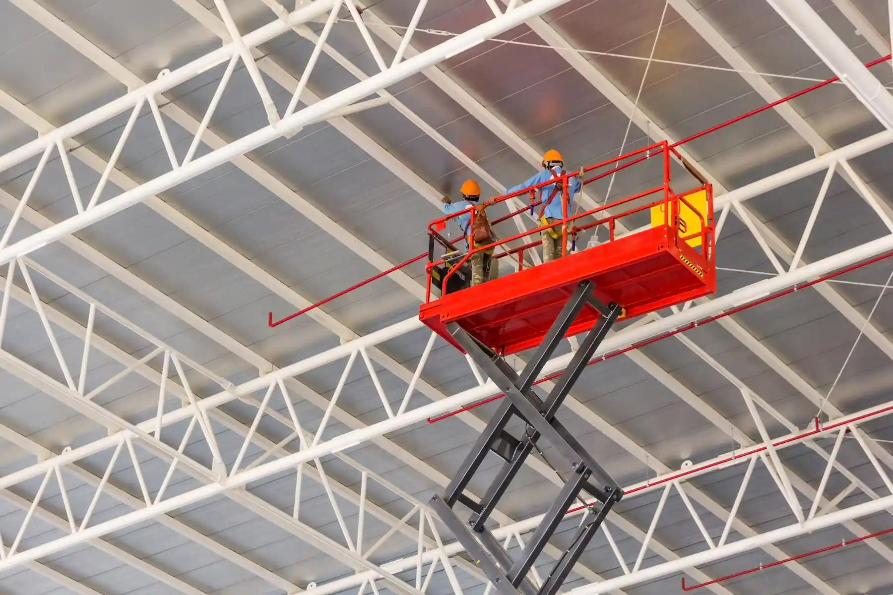 Scissor lift rentals in Bohemia, New York. Heavy equipment rental in Bohemia, New York