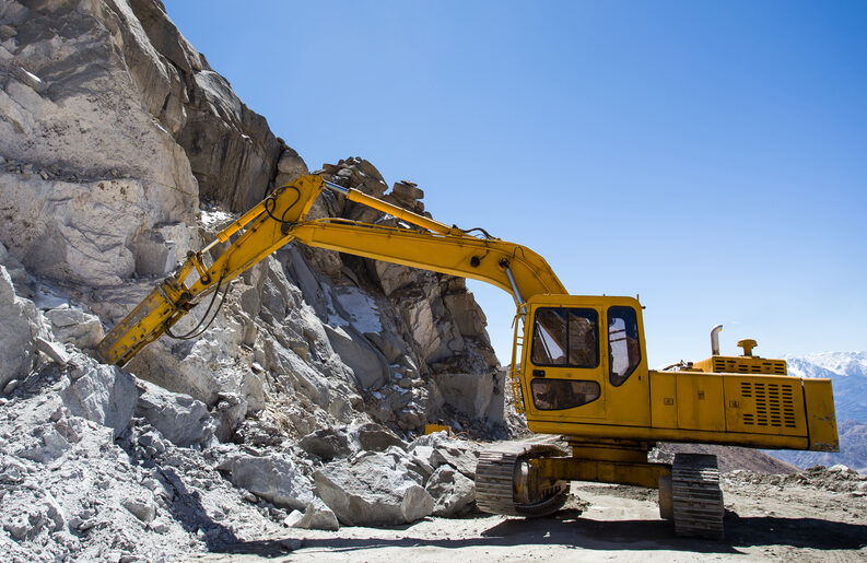 Earth moving equipment rental in Hesperia, California