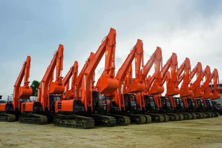 Excavator rental in Kansas City, Missouri