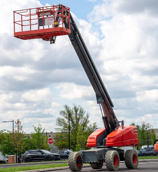 Boom lift rentals in Sand Springs