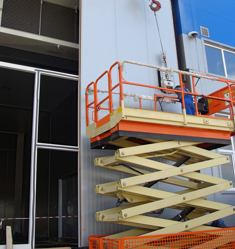 Scissor lift rental in DeKalb, Illinois